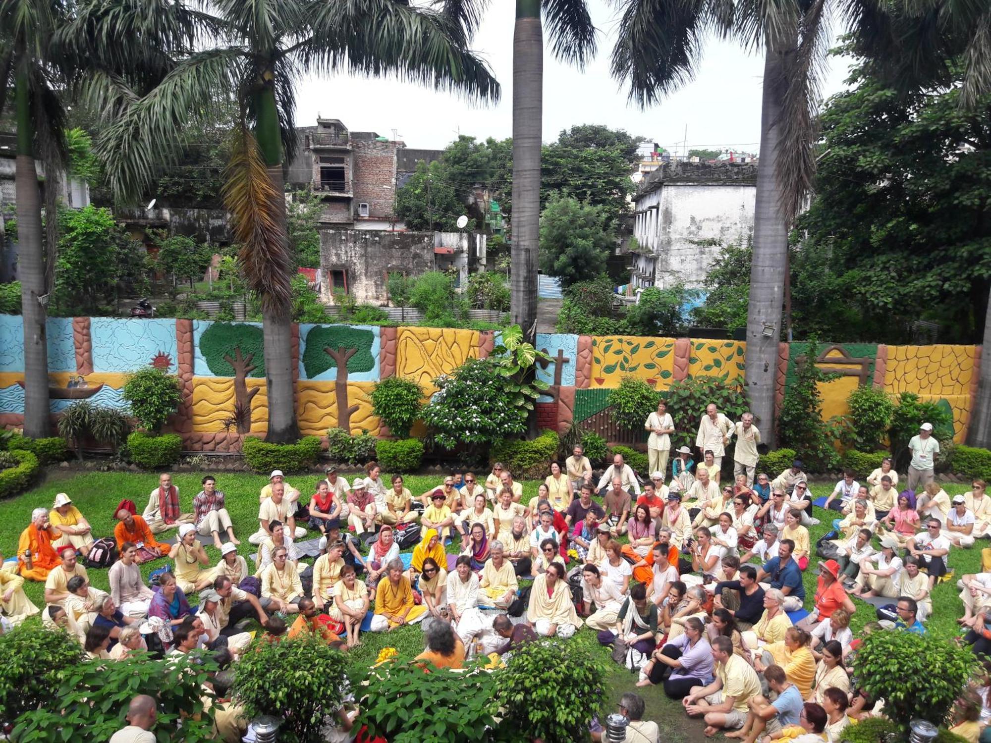 Hotel Neeraj Bhawan- Triveni Ghat Rishikesh Exterior photo