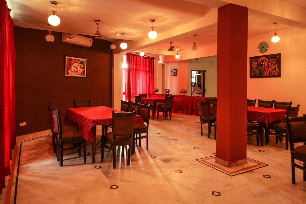 Hotel Neeraj Bhawan- Triveni Ghat Rishikesh Exterior photo