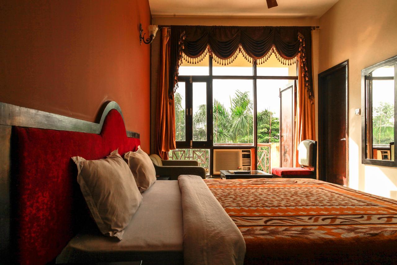 Hotel Neeraj Bhawan- Triveni Ghat Rishikesh Exterior photo